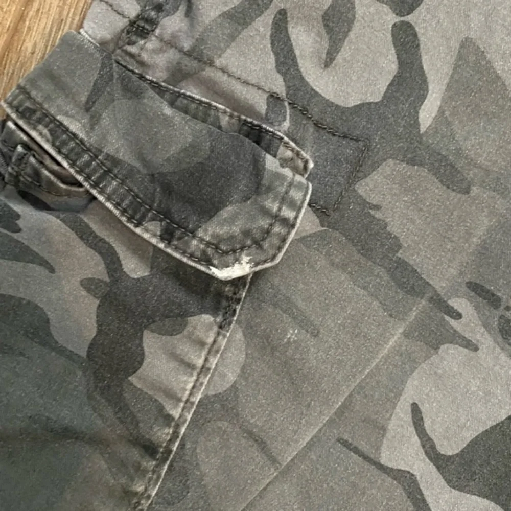 Wrangler Camo Cargo work Pants Tapered Leg Gray Regular Fit 42x30